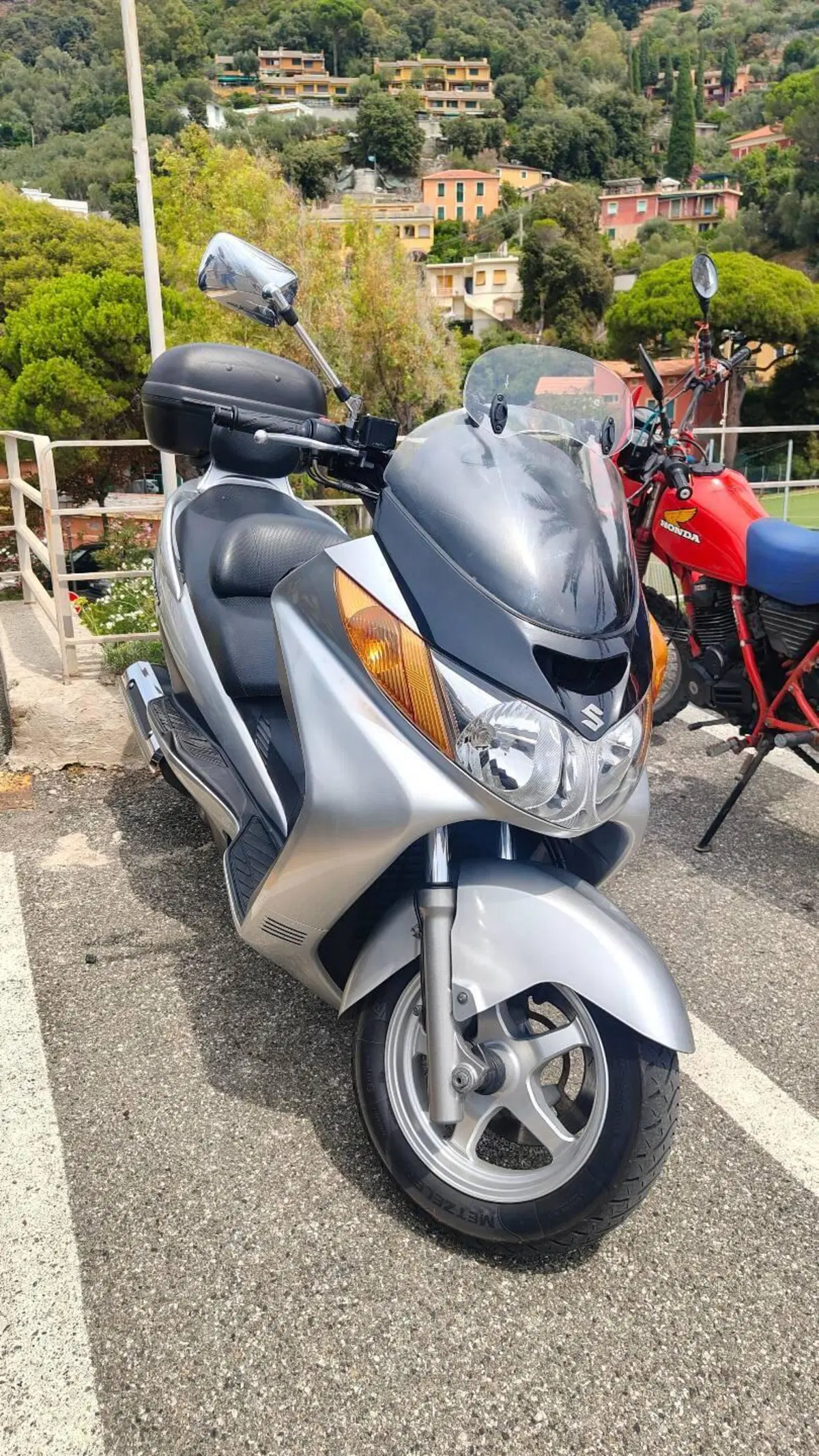 Suzuki Burgman AN 400 Businnes (2001 - 03)