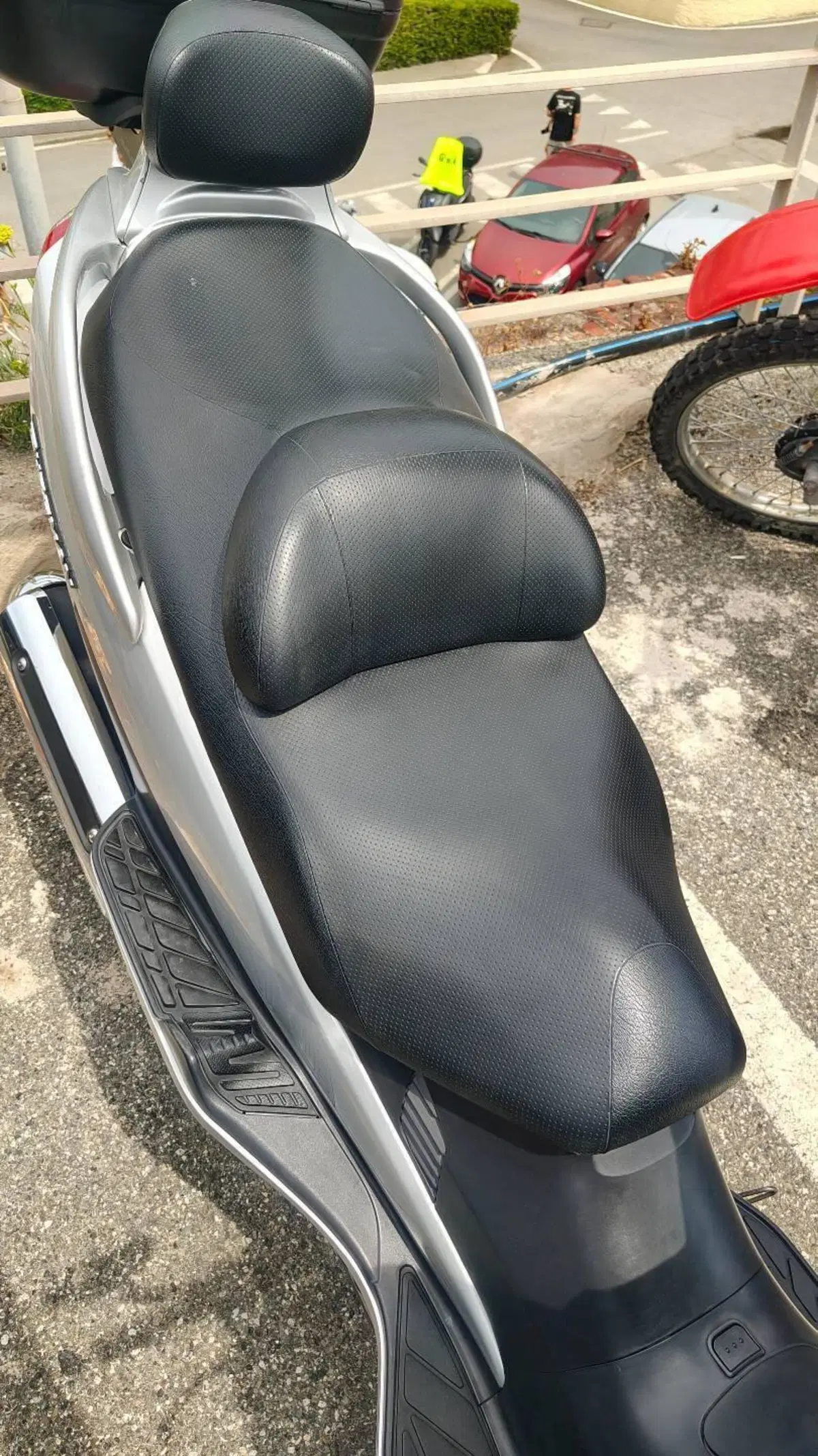 Suzuki Burgman AN 400 Businnes (2001 - 03) (3)