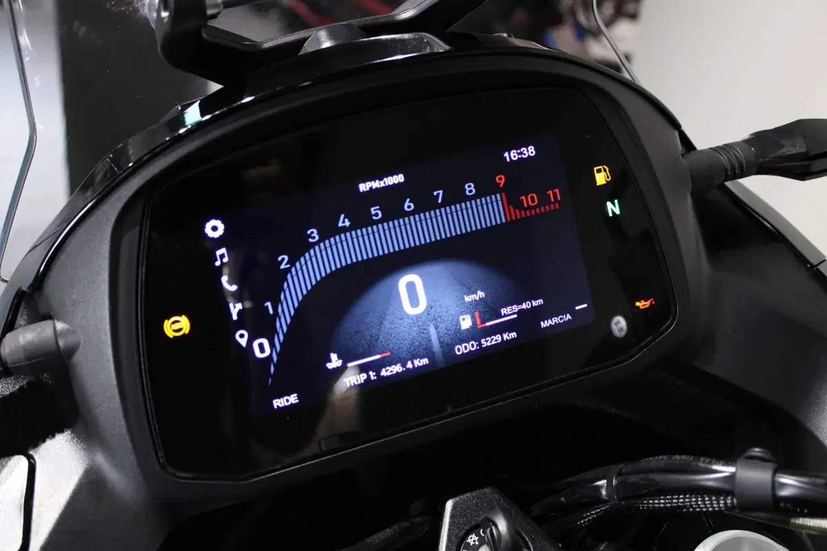 Moto Morini X-Cape 700 (2025 - 26) (6)