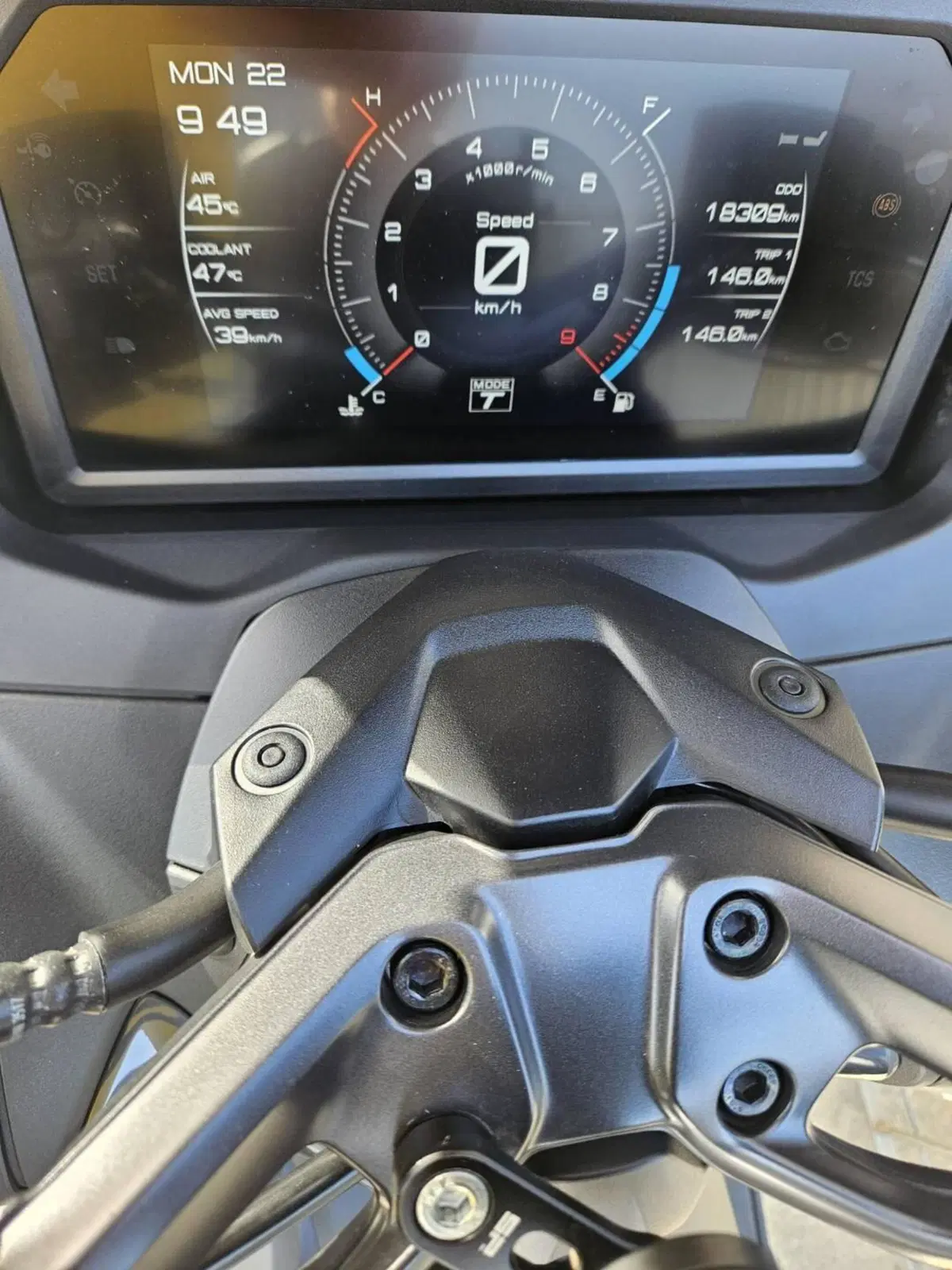 Yamaha T-Max 560 Tech Max (2022 - 24) (10)