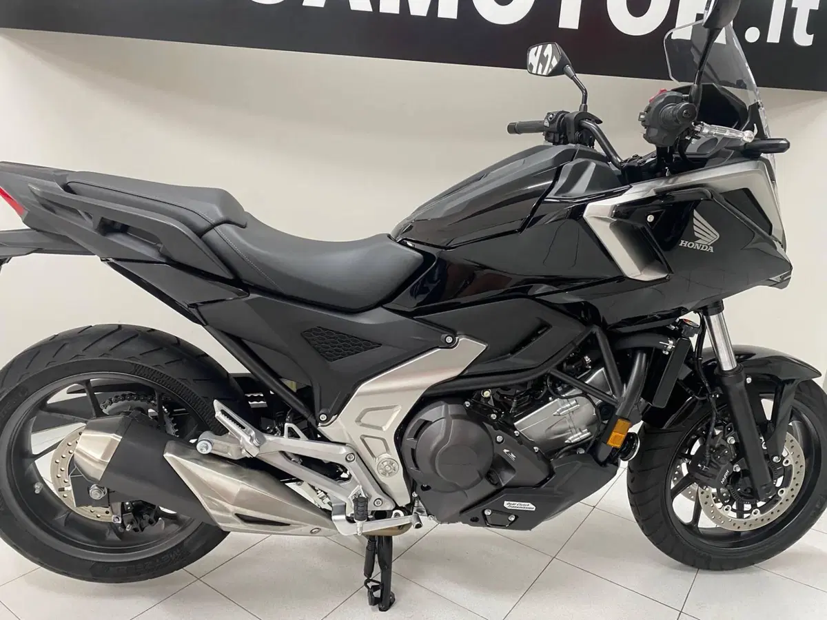 Honda NC 750 X DCT (2025 - 26) (4)
