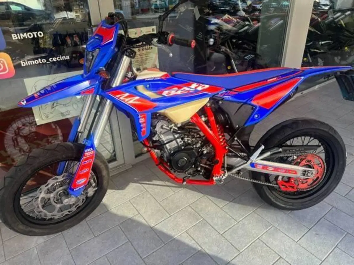 Betamotor RR 125 4T Motard R (2023 - 24) (3)