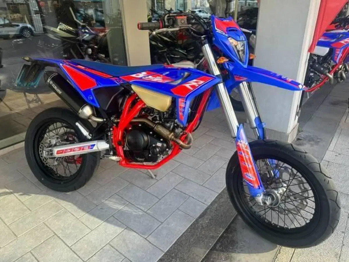 Betamotor RR 125 4T Motard R (2023 - 24) (4)