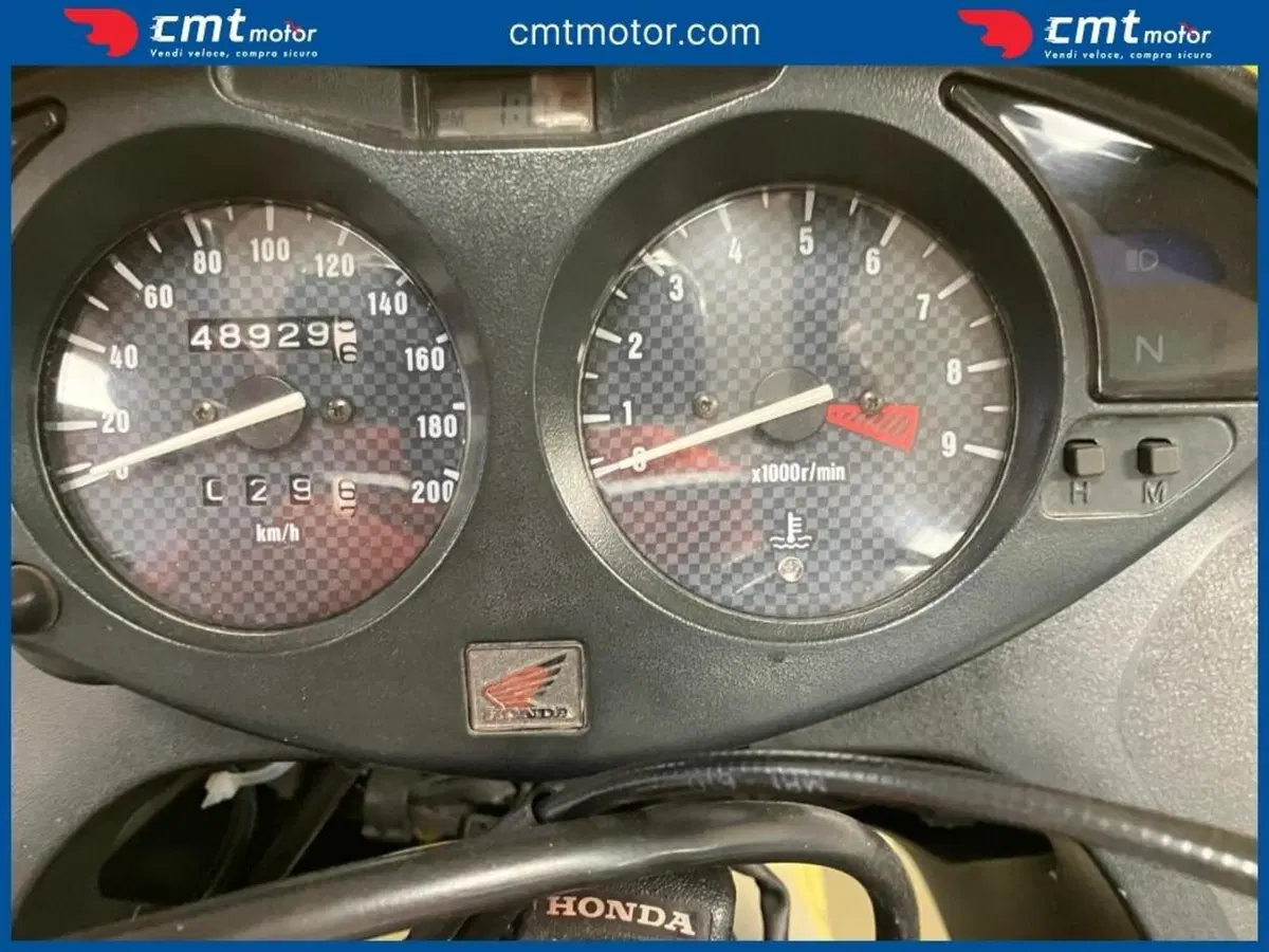 Honda Deauville 650 (2002 - 05) (5)