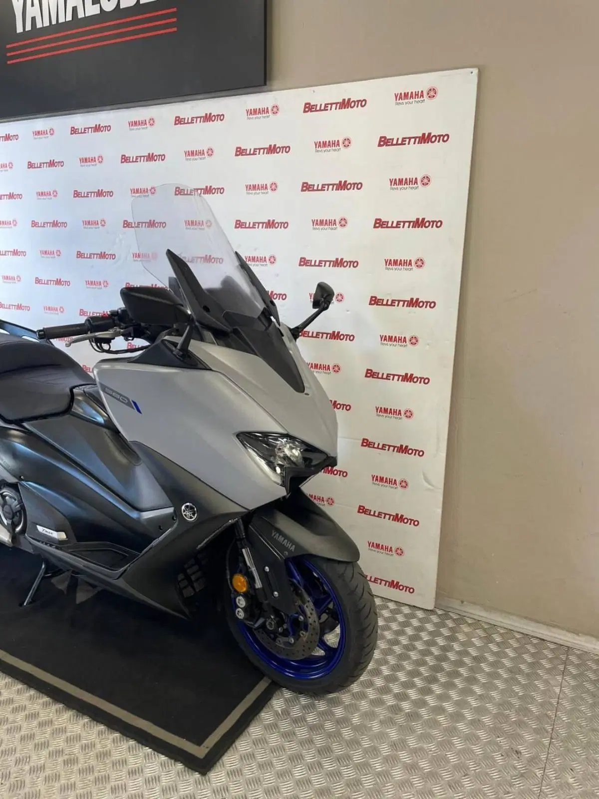 Yamaha T-Max 560 (2020 - 21) (3)