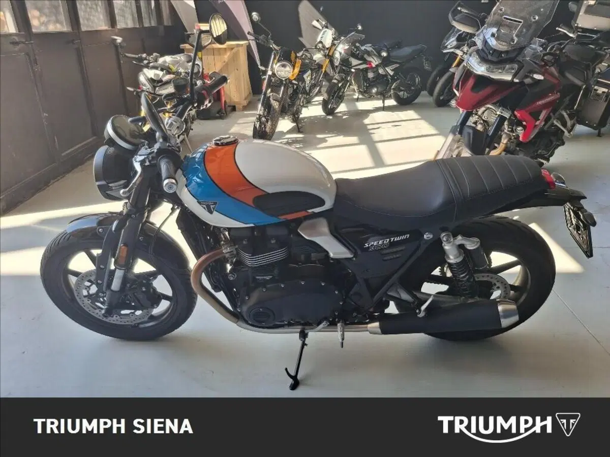 Triumph Speed Twin 900 (2025 - 26)