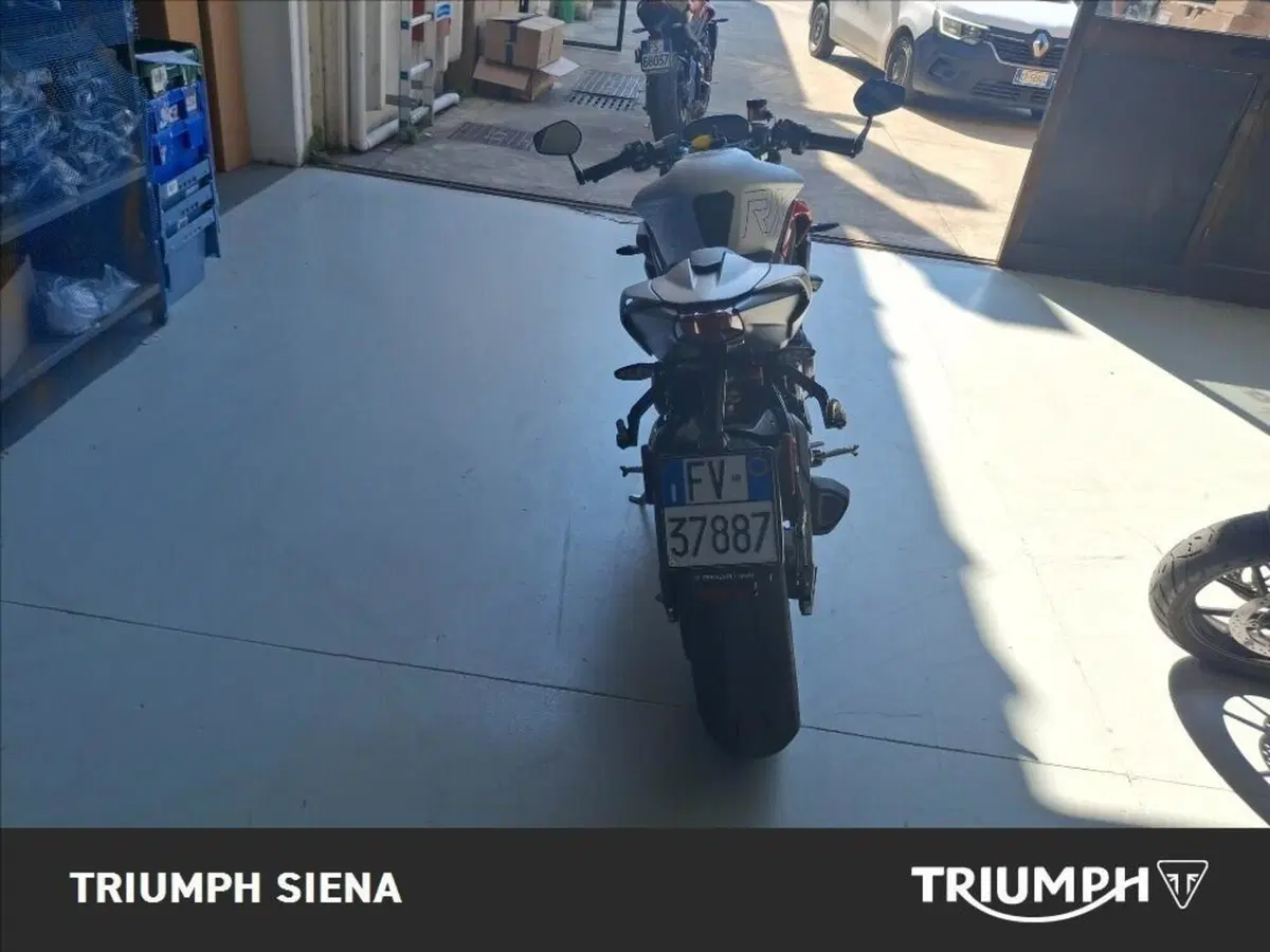 Triumph Street Triple 765 RX (2026)