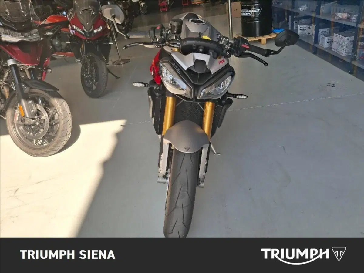 Triumph Street Triple 765 RX (2026) (7)