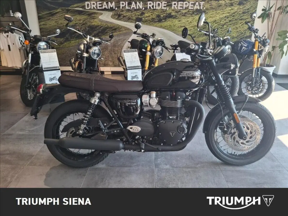 Triumph Bonneville T120 Black (2026) (4)