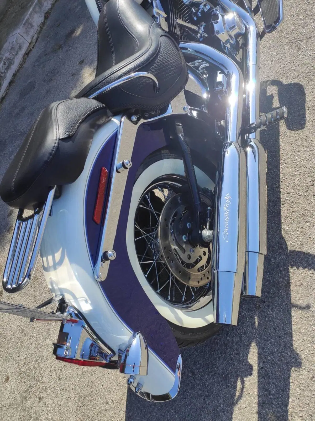 Harley-Davidson 1450 Deluxe (2005 - 06) - FLSTNI (5)