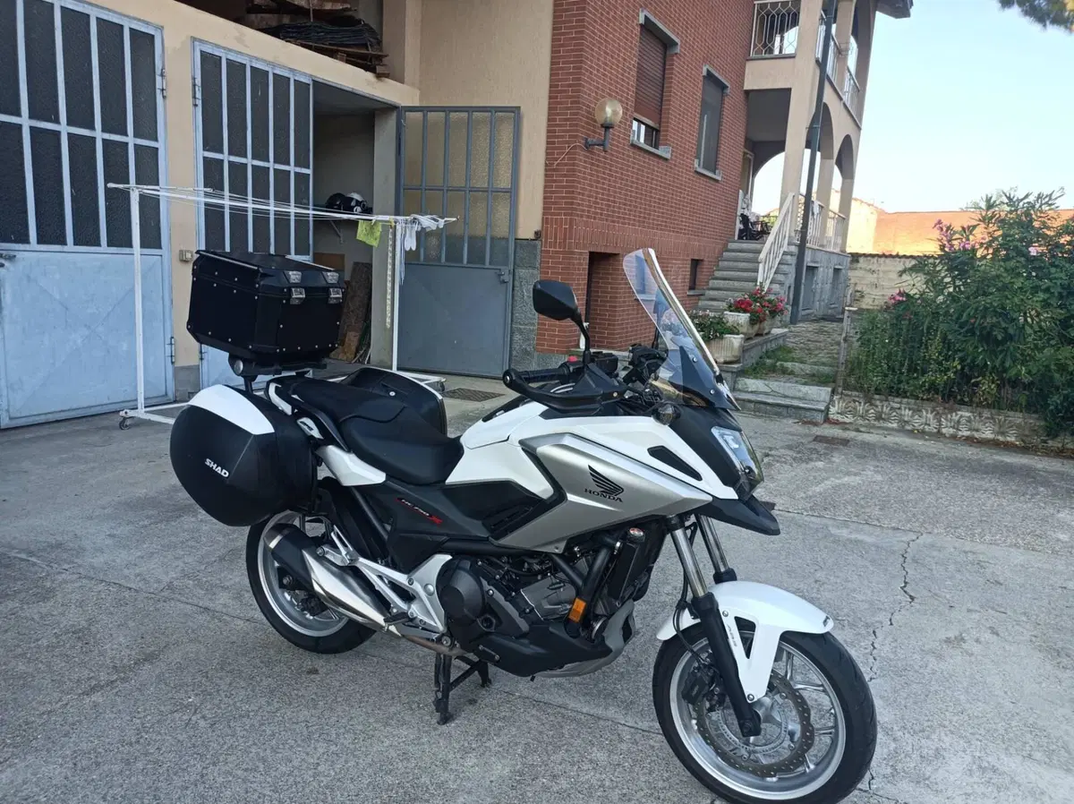 Honda NC 750 X DCT ABS (2016 -17) (4)
