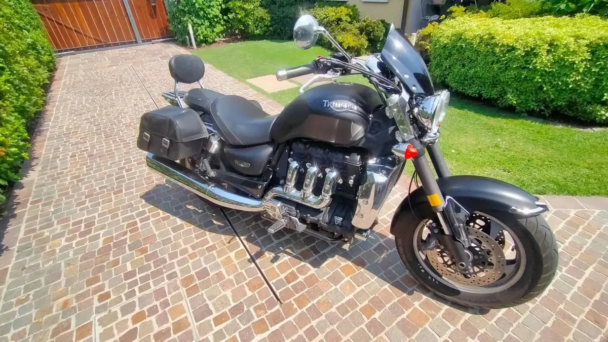Triumph Rocket 3 Roadster ABS (2010 - 17)