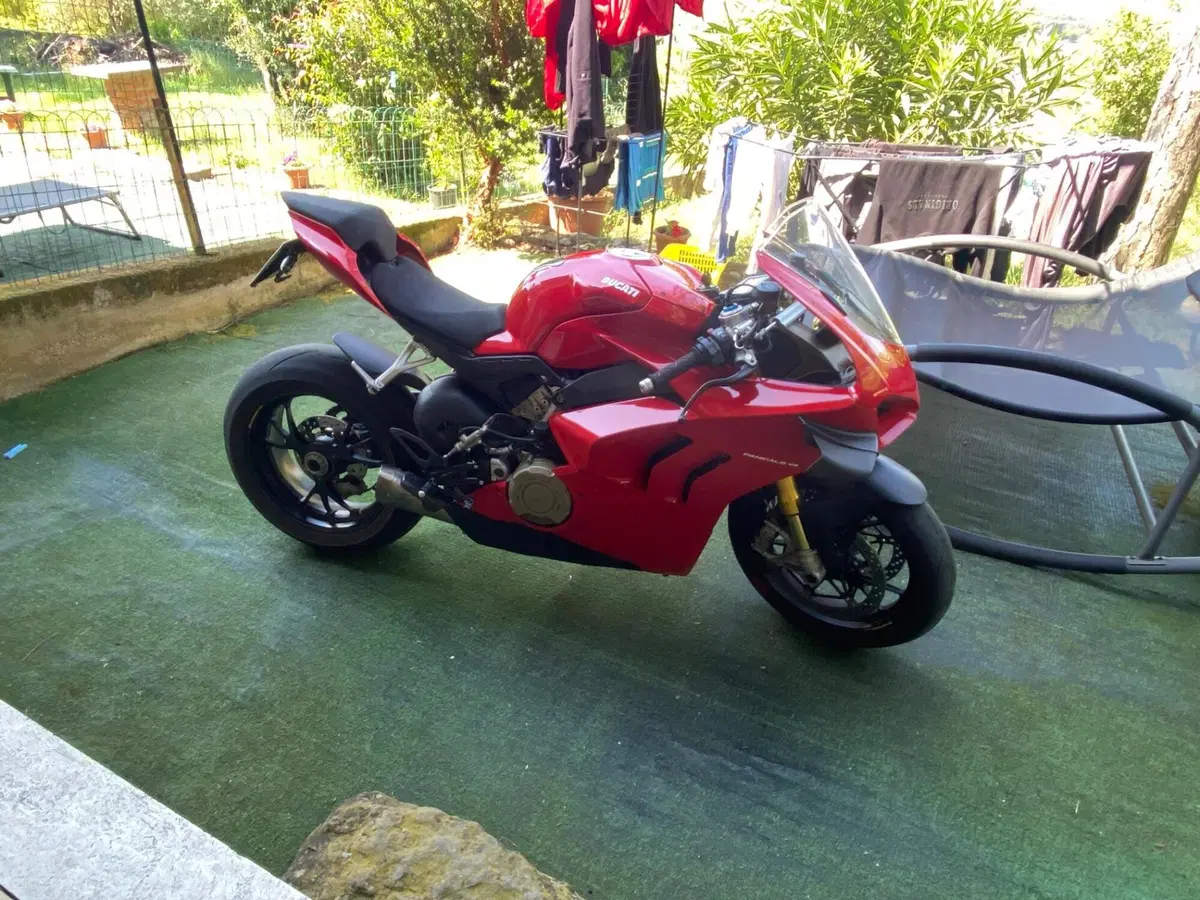 Ducati Panigale V4 S 1100 (2021)
