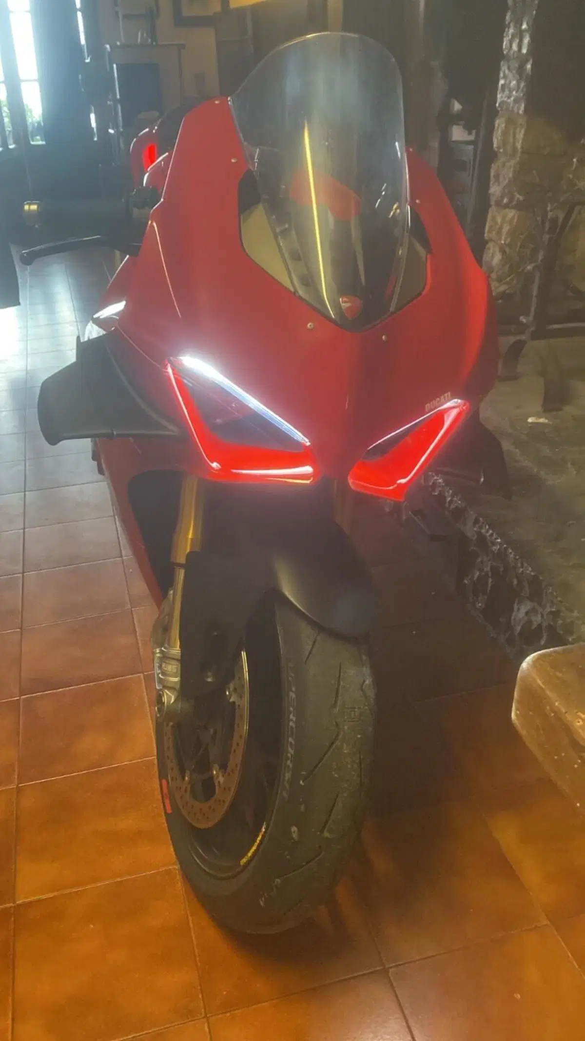 Ducati Panigale V4 S 1100 (2021) (5)