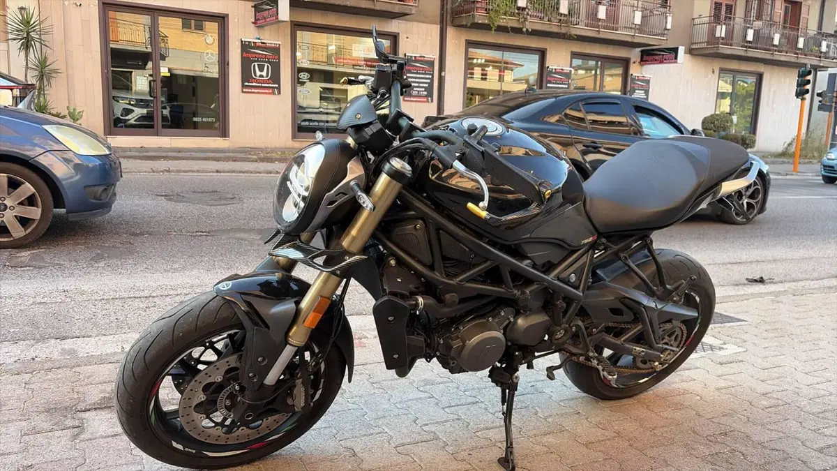 Benelli 752 S (2019 - 20) (3)