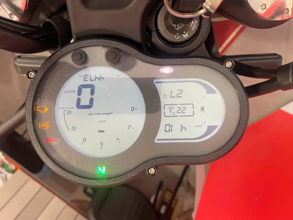 Benelli Leoncino 500 Trail (2021 - 26) (6)
