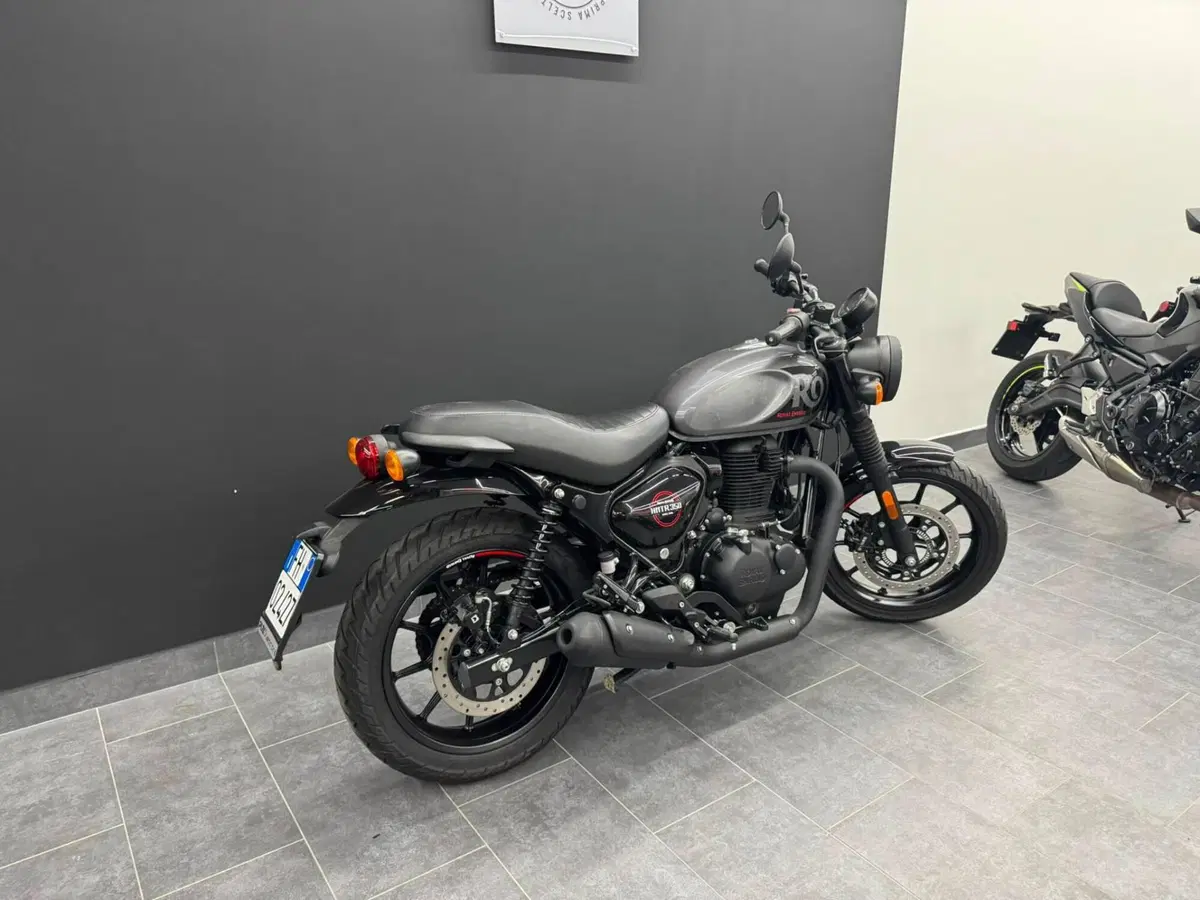 Royal Enfield HNTR 350 (2022 - 26) (3)