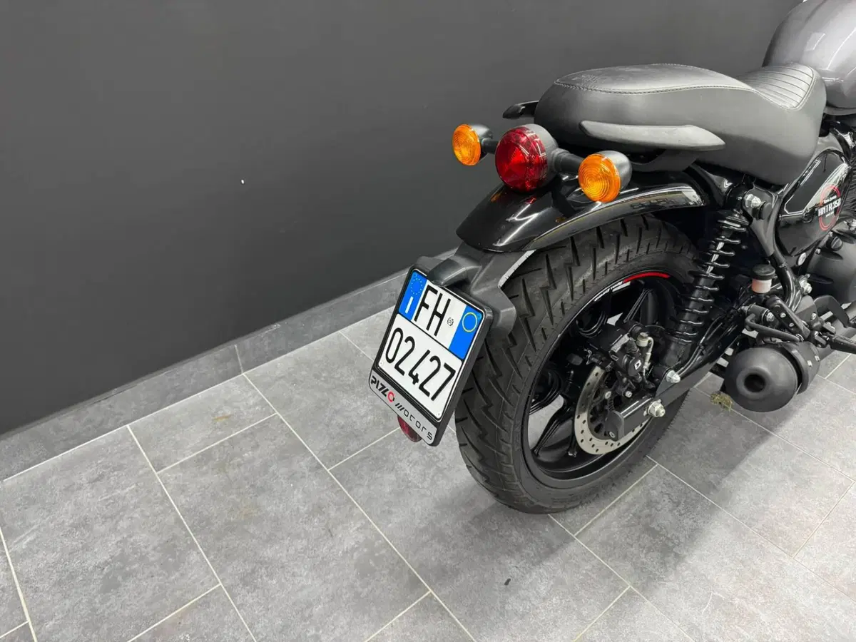 Royal Enfield HNTR 350 (2022 - 26) (5)