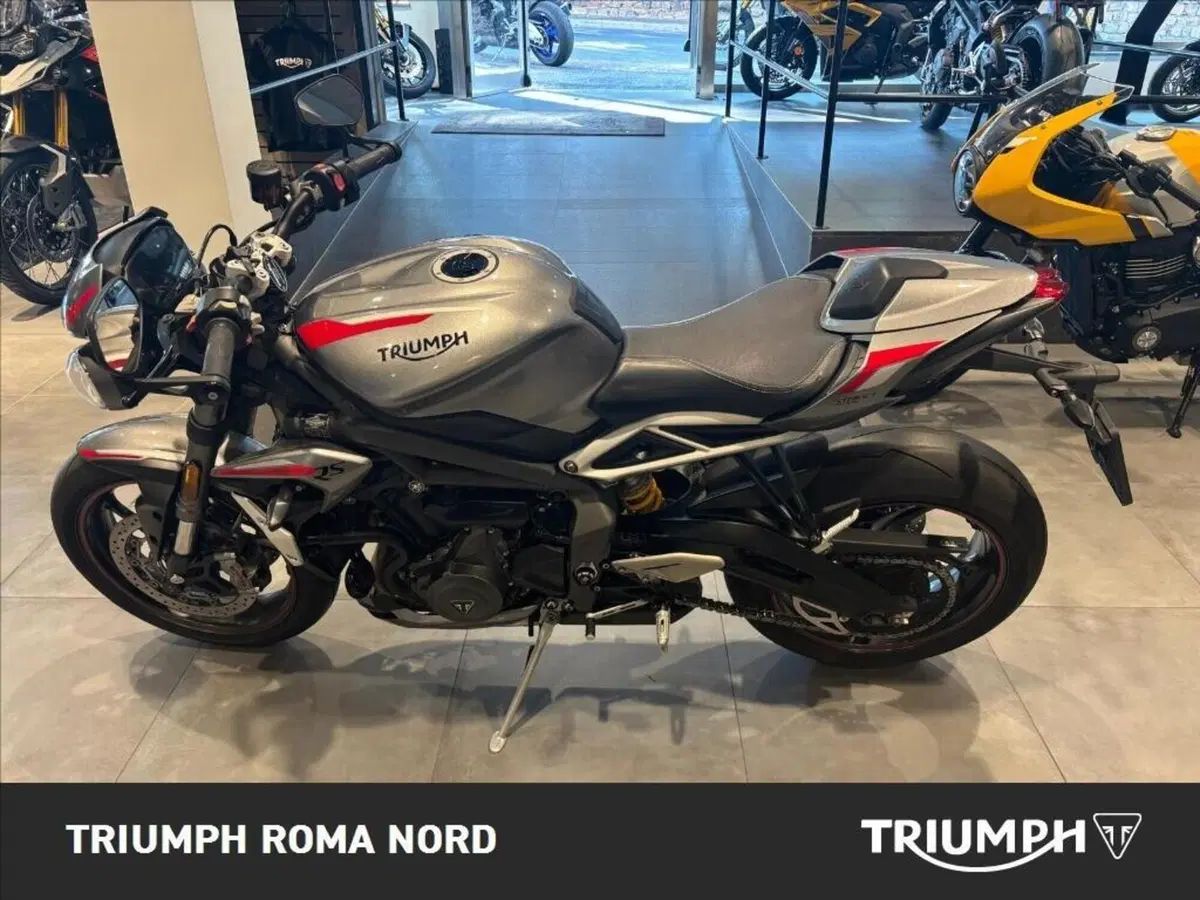Triumph Street Triple RS (2020 - 22) (2)