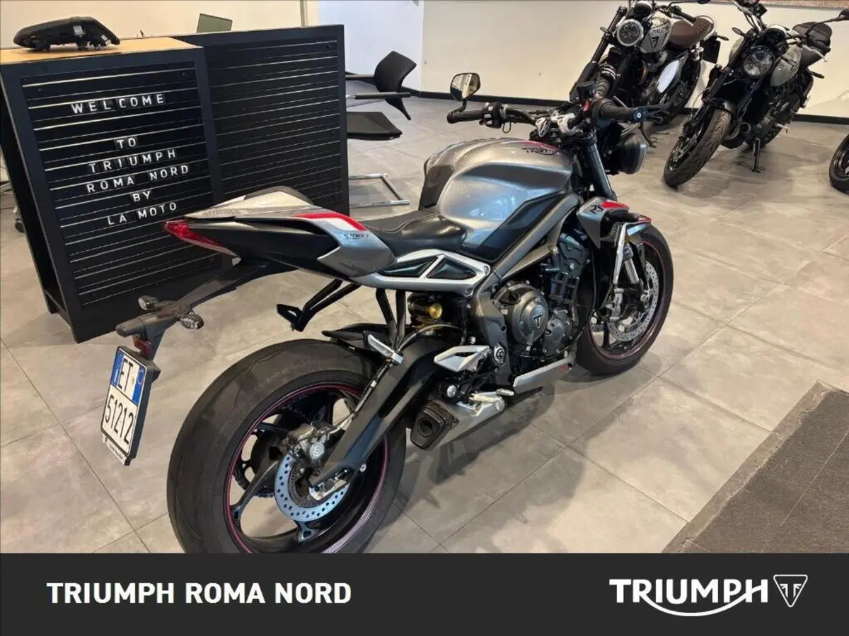 Triumph Street Triple RS (2020 - 22) (4)