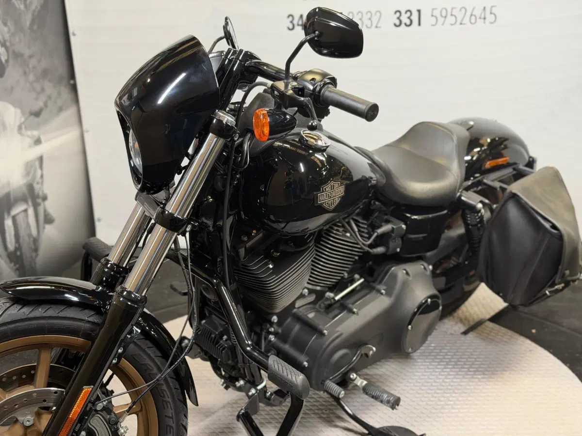 Harley-Davidson 1800 Low Rider S (2016 - 17) - FXDLS (7)