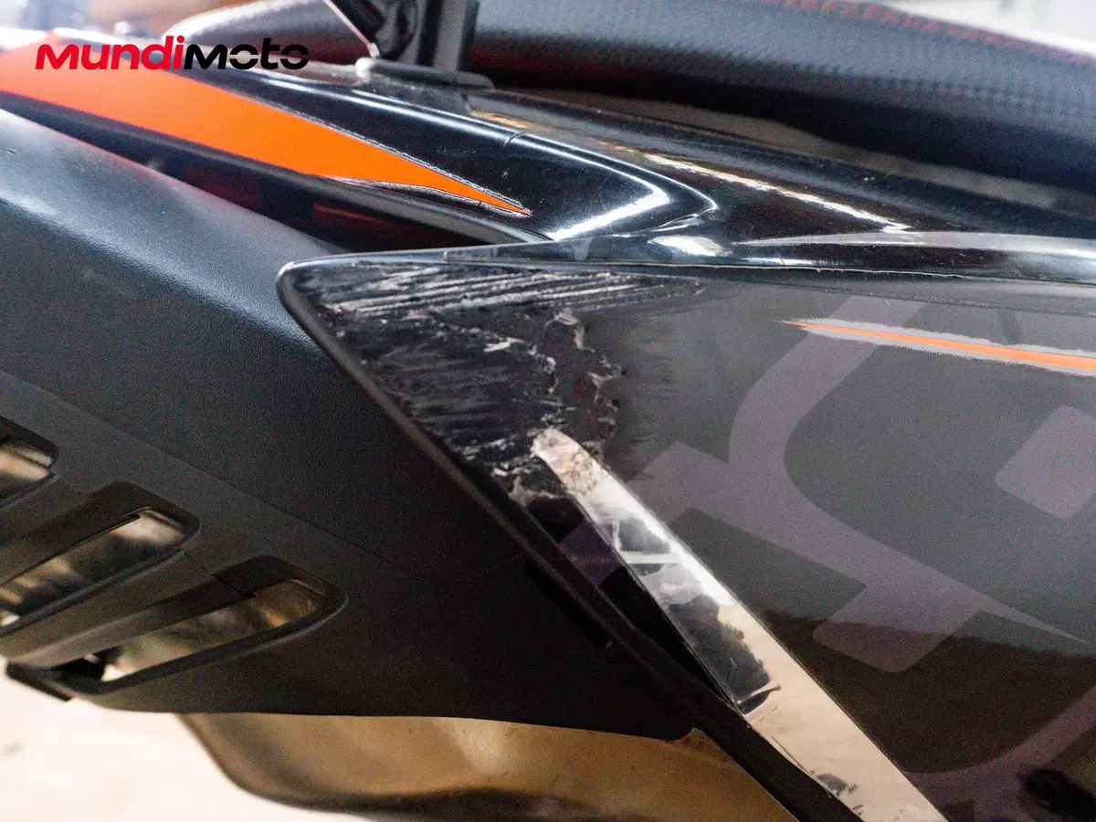 Aprilia Dorsoduro 900 (2017 - 20) (13)
