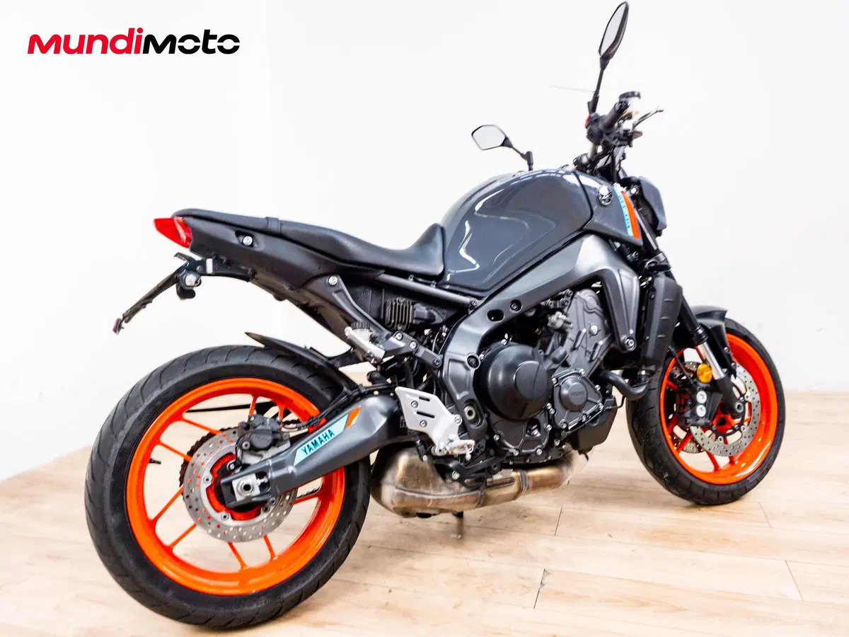 Yamaha MT-09 (2021 - 23) (3)
