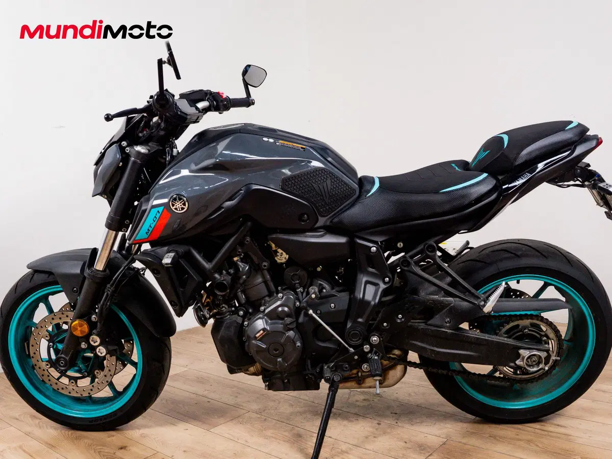 Yamaha MT-07 (2014 - 16) (6)
