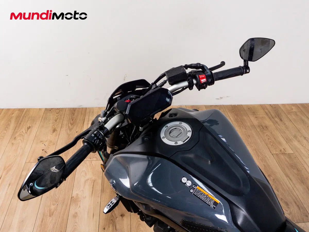 Yamaha MT-07 (2014 - 16) (11)