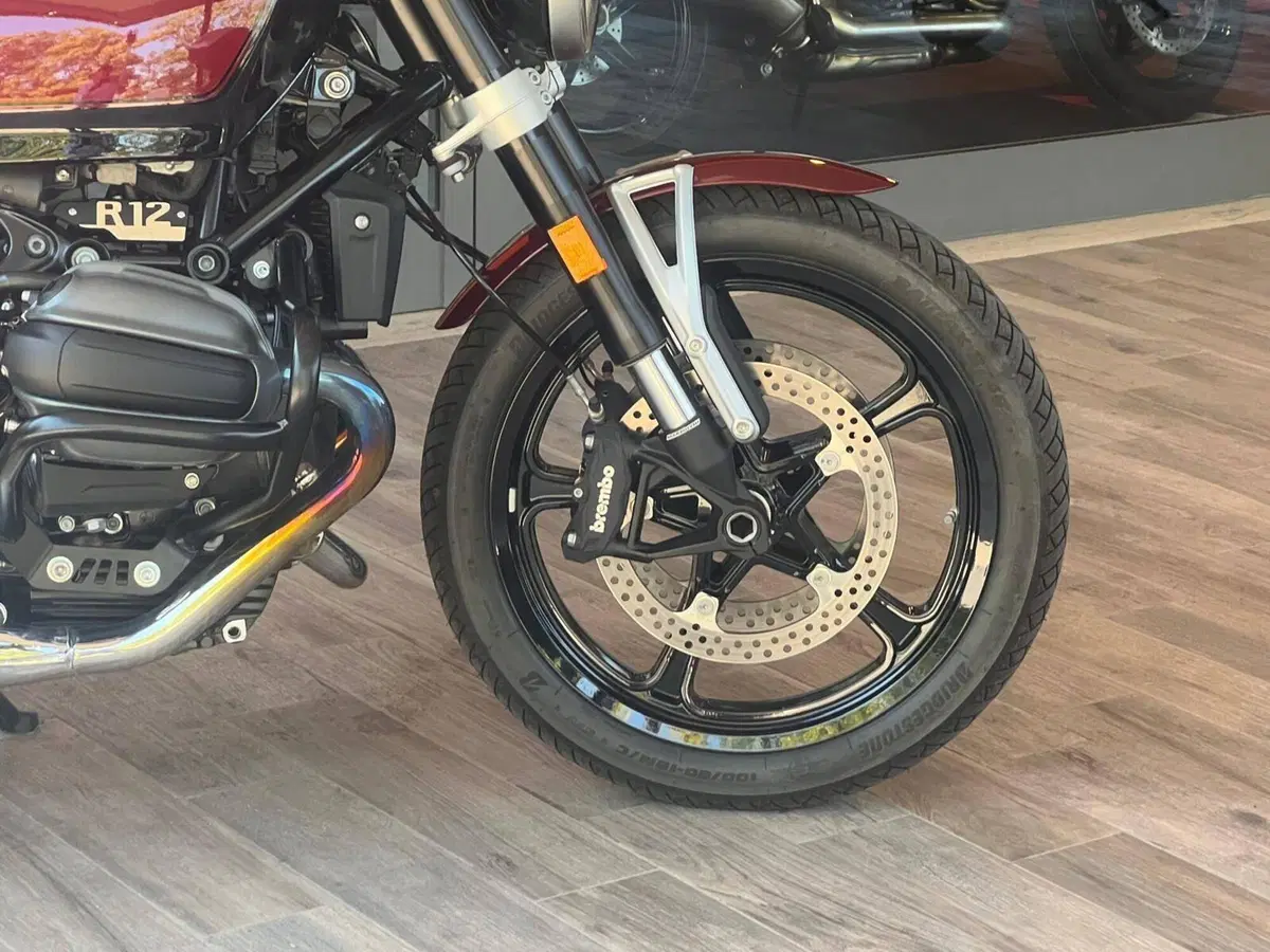 Bmw R 12 (2024 - 26) (3)