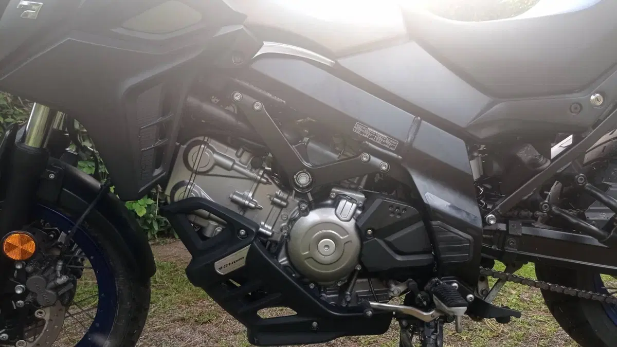 Suzuki V-Strom 650XT (2021 - 25) (3)