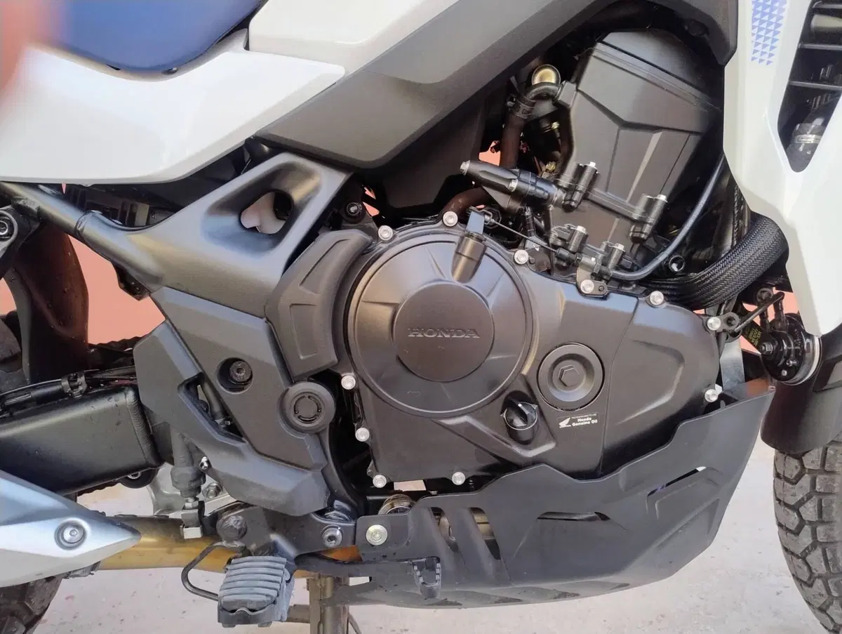 Honda Transalp XL750 Easy Travel (2023 - 24) (6)