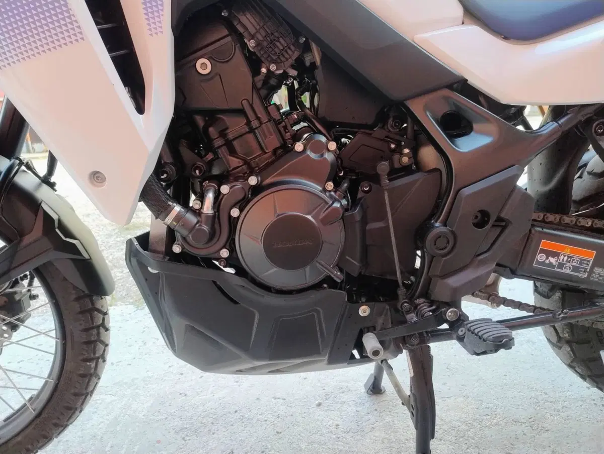 Honda Transalp XL750 Easy Travel (2023 - 24) (10)