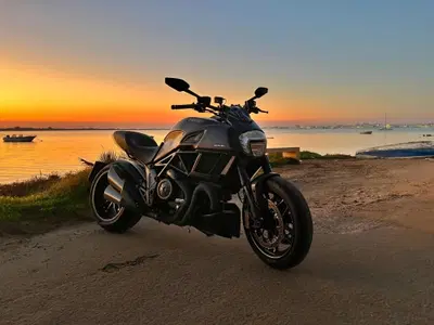 Ducati Diavel 1200 Carbon (2014 - 16) usata