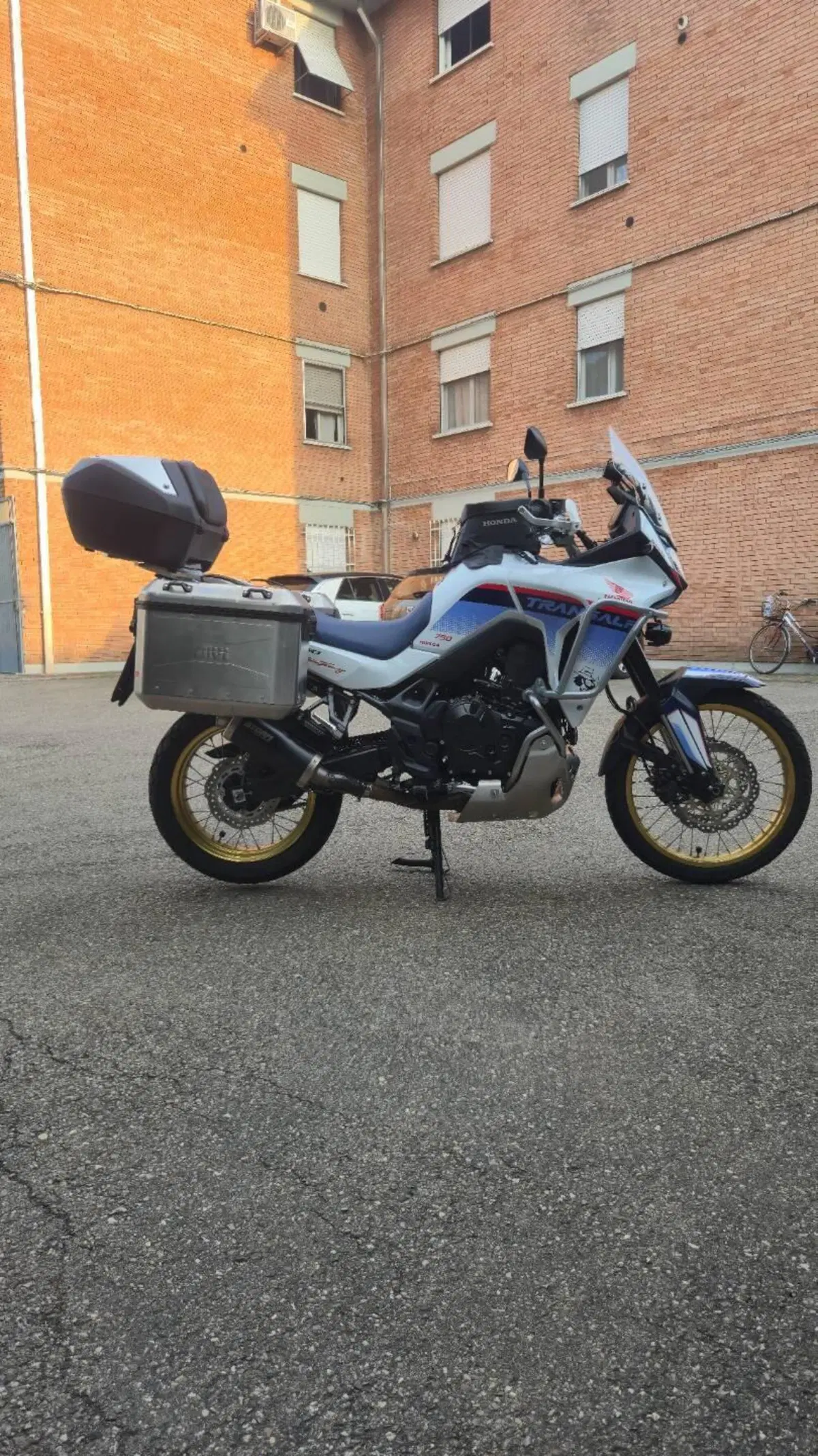 Honda Transalp XL750 (2023 - 24) (3)