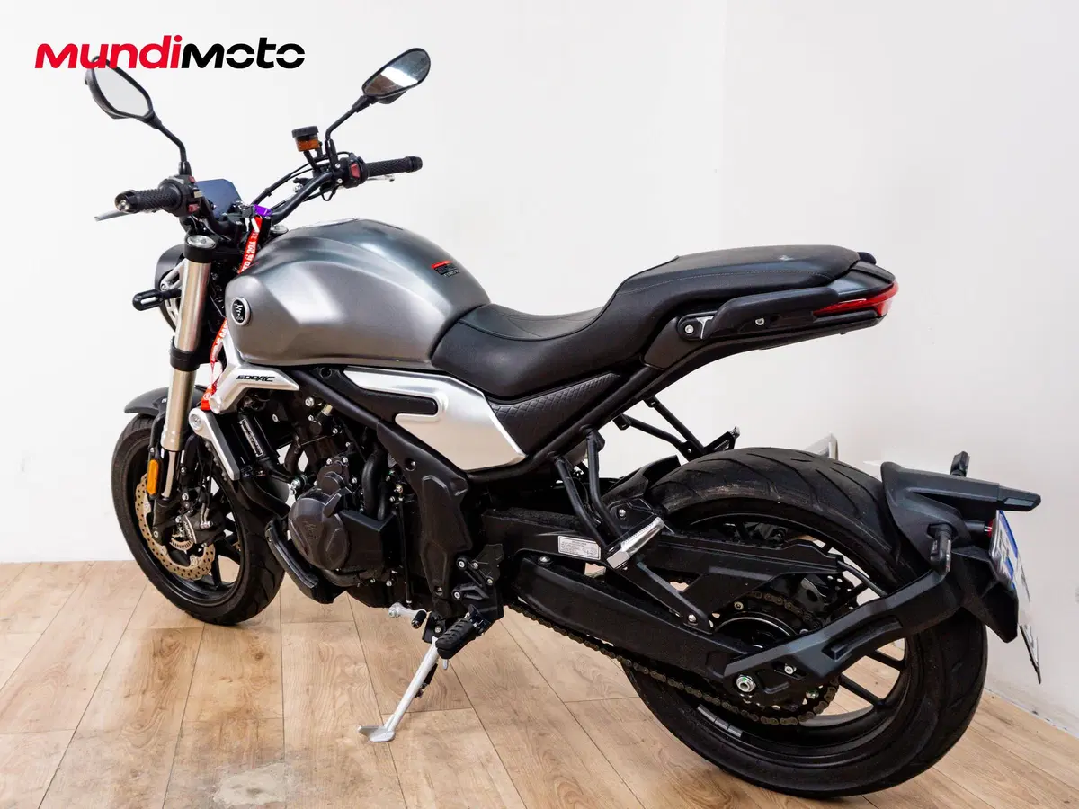 Voge Brivido 500 R (2020) (7)