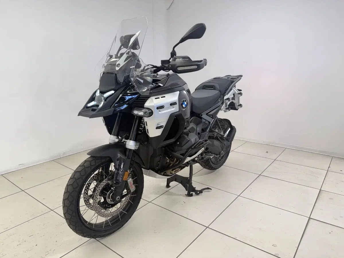 Bmw R 1300 GS Adventure Triple Black (2025 - 26) (2)