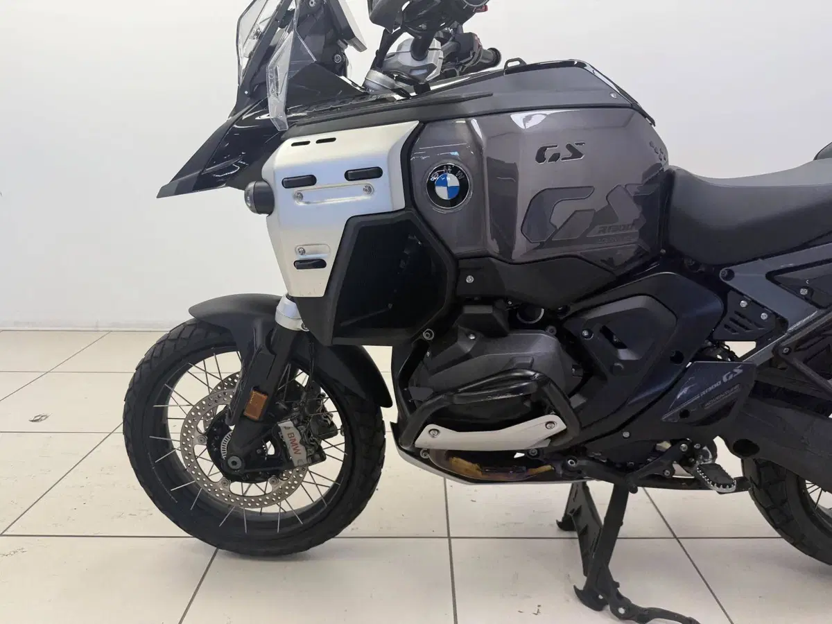 Bmw R 1300 GS Adventure Triple Black (2025 - 26) (13)