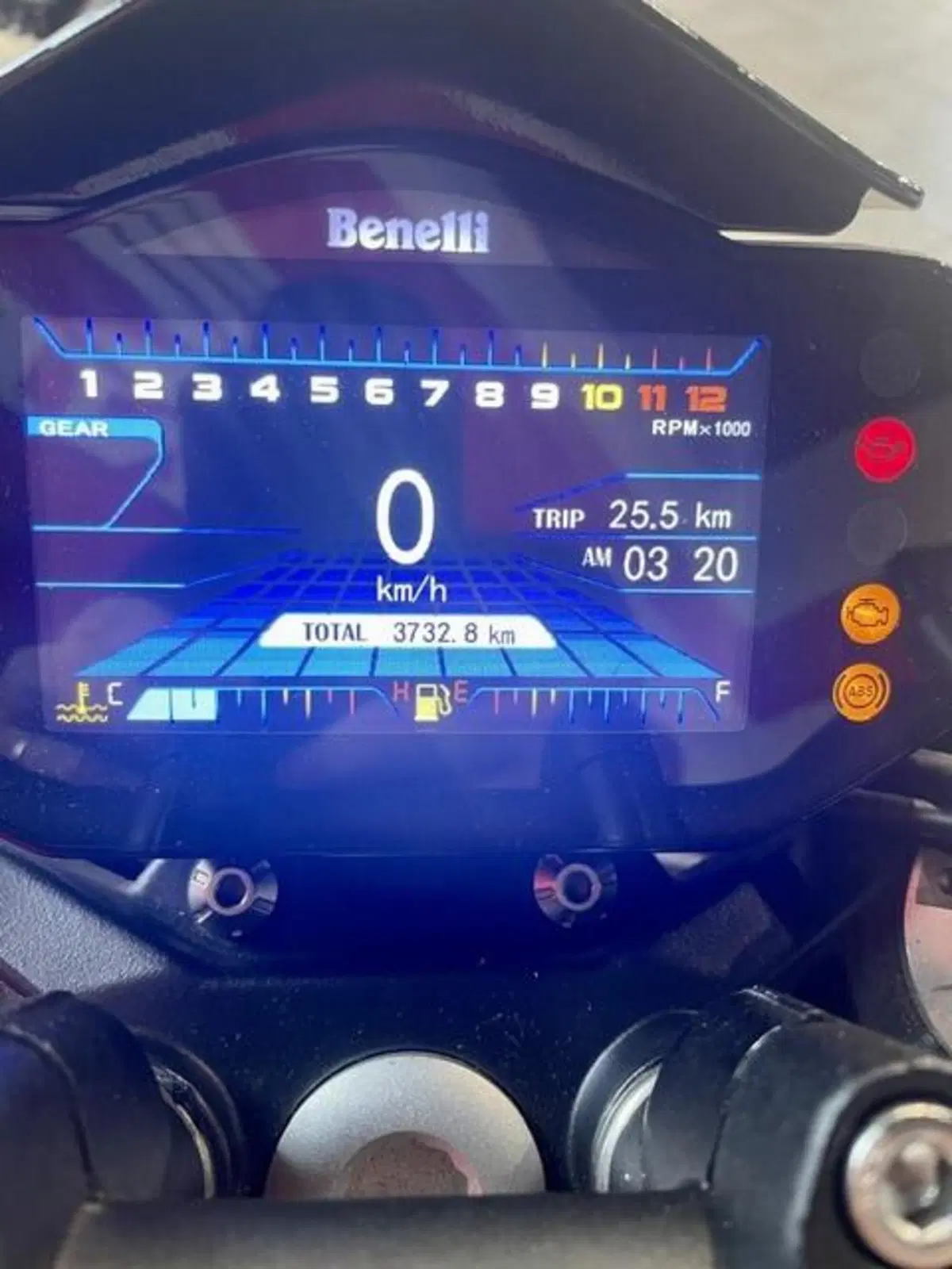 Benelli 752 S (2022 - 25) (4)