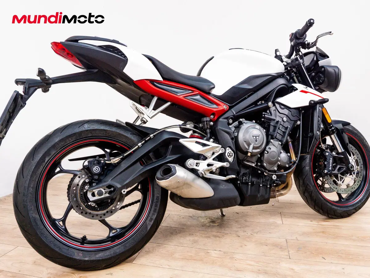 Triumph Street Triple 765 R (2023 - 26) (3)