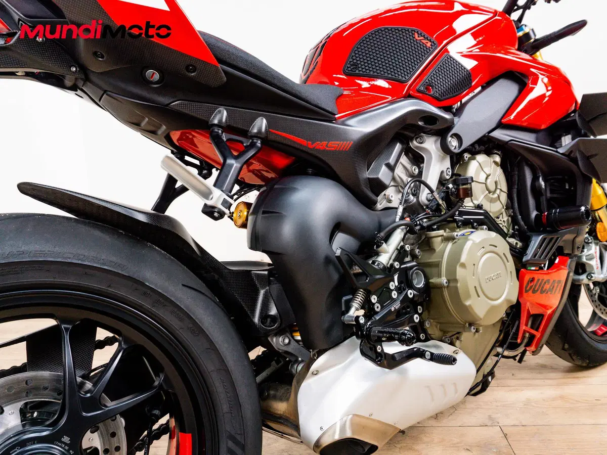 Ducati Streetfighter V4 1100 S (2020) (4)