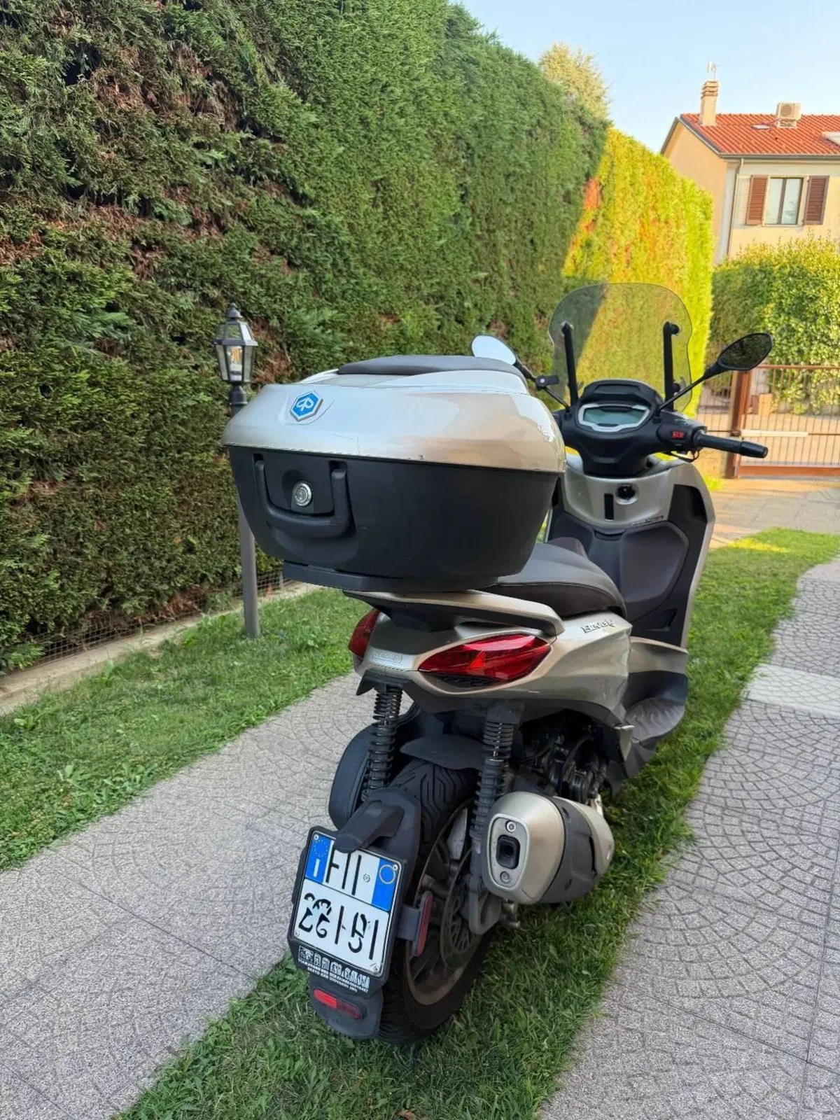 Piaggio Beverly 300 Hpe (2021) (5)