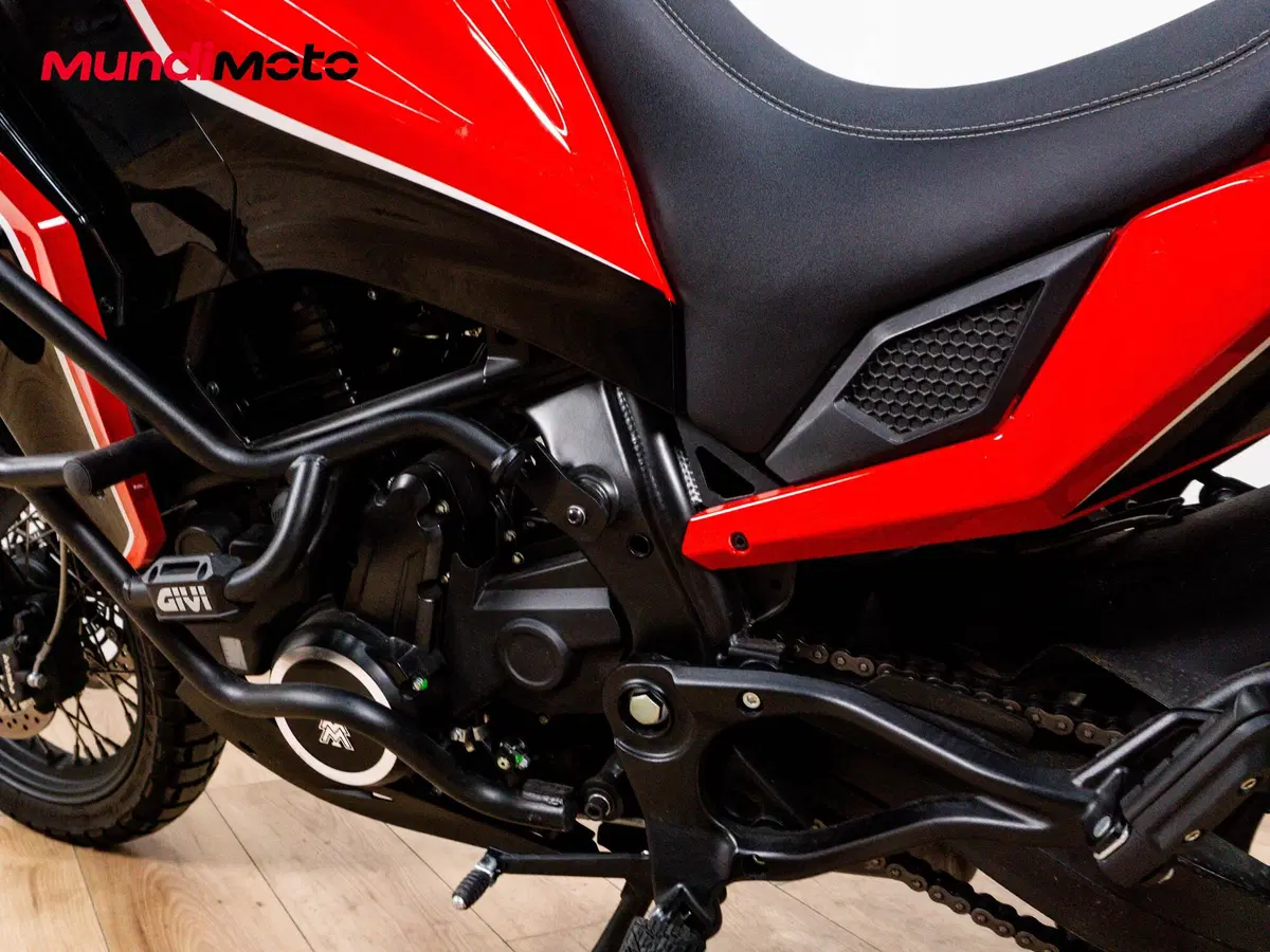 Moto Morini X-Cape 650 (2021 - 26) (10)