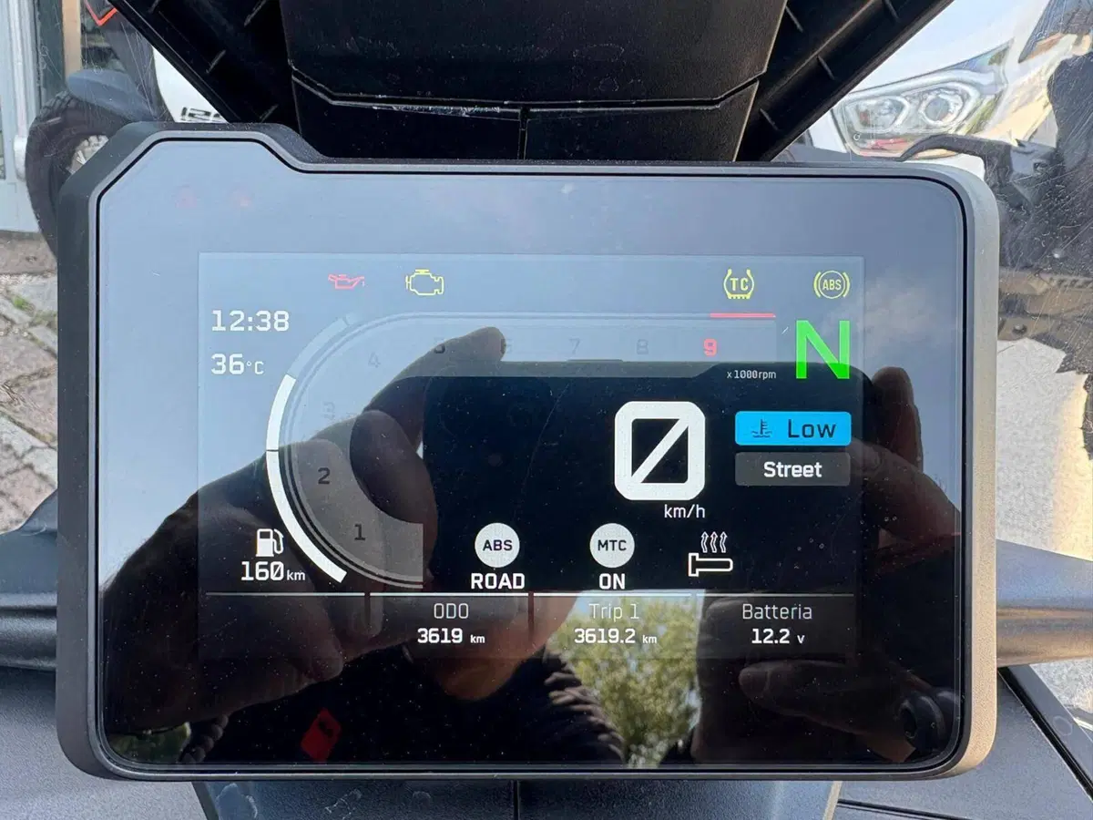 KTM 890 SMT (2023 - 25) (3)