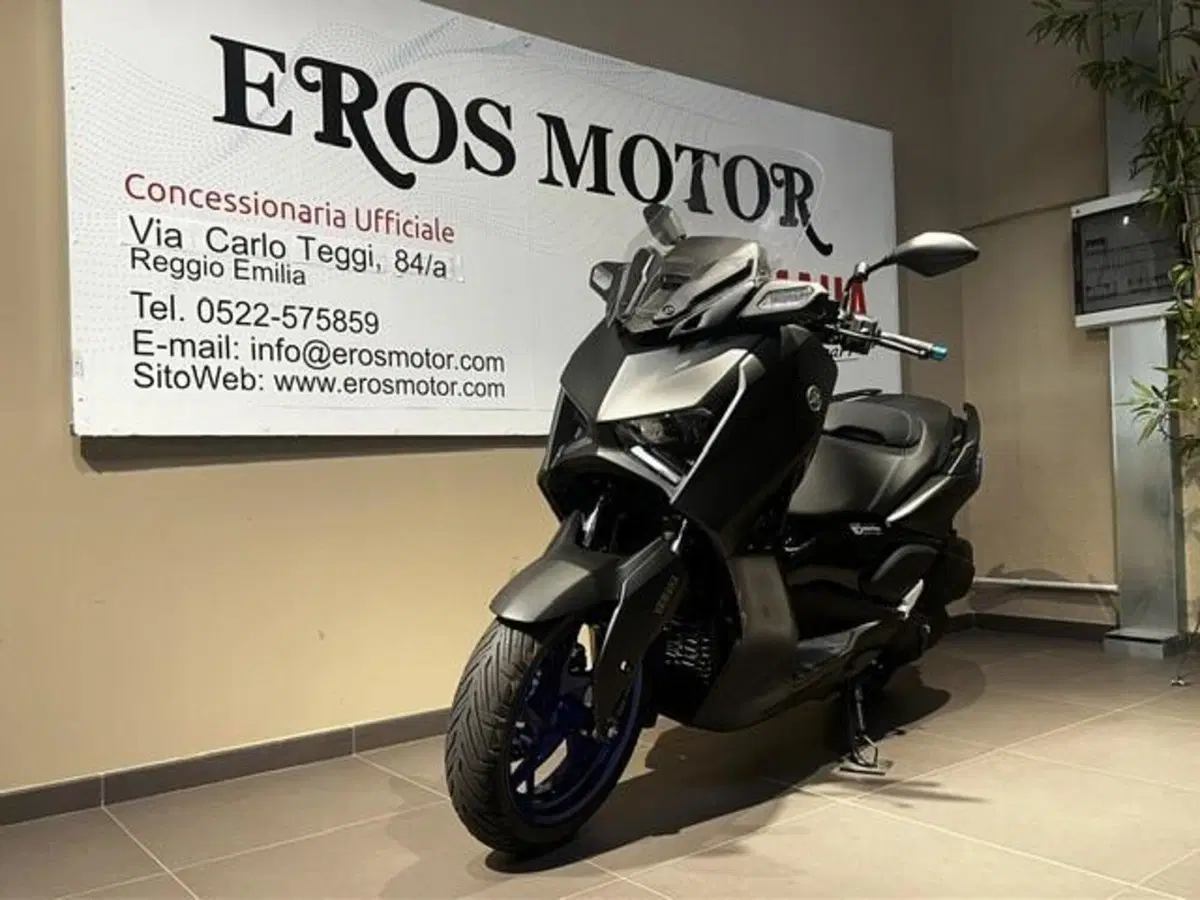 Yamaha X-Max 300 (2025 - 26) (5)