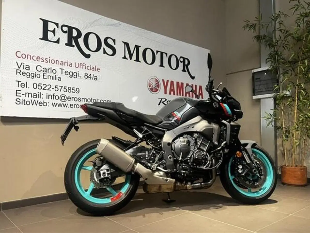 Yamaha MT-10 (2022 - 26) (4)