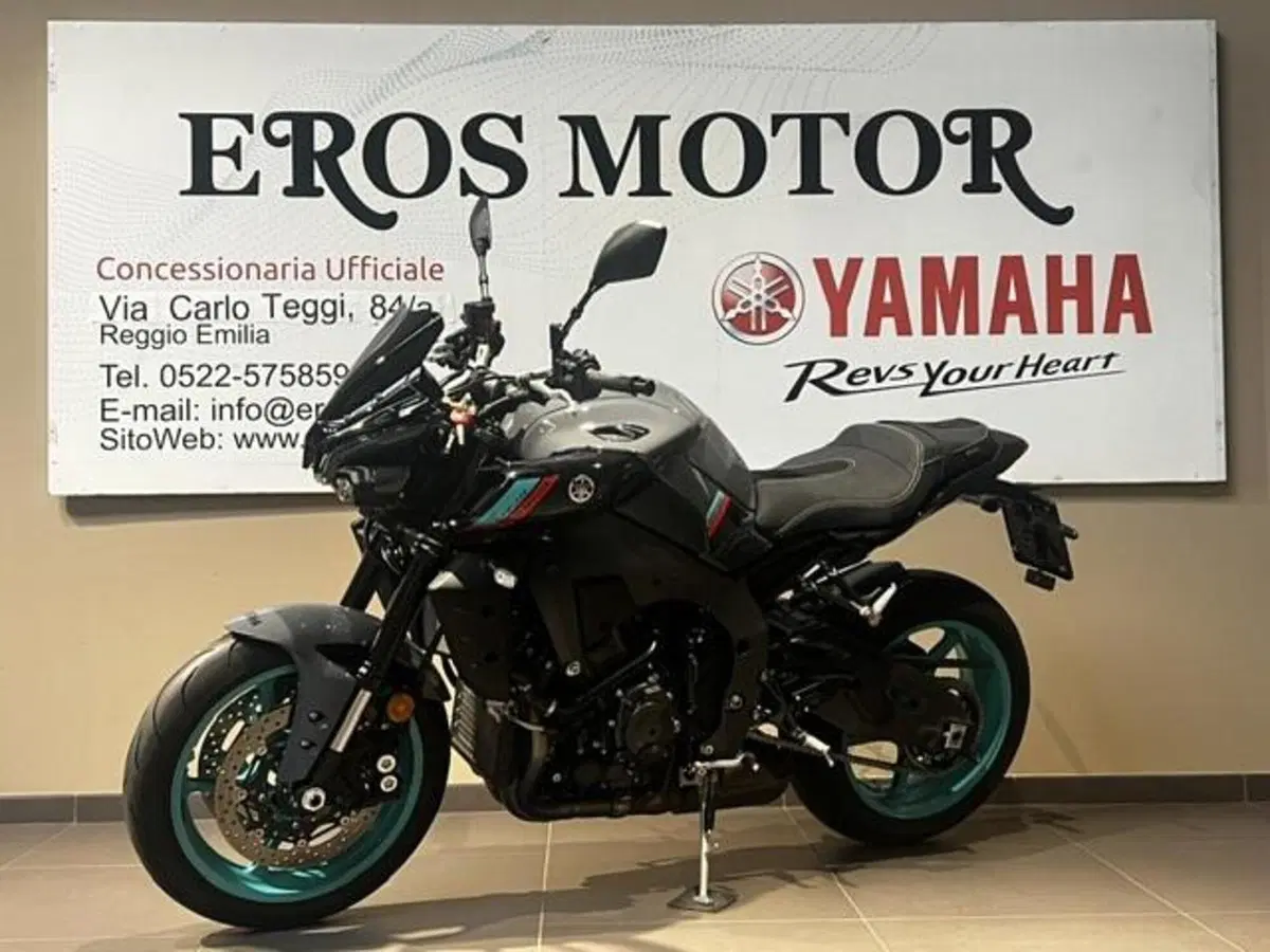 Yamaha MT-10 (2022 - 26) (2)