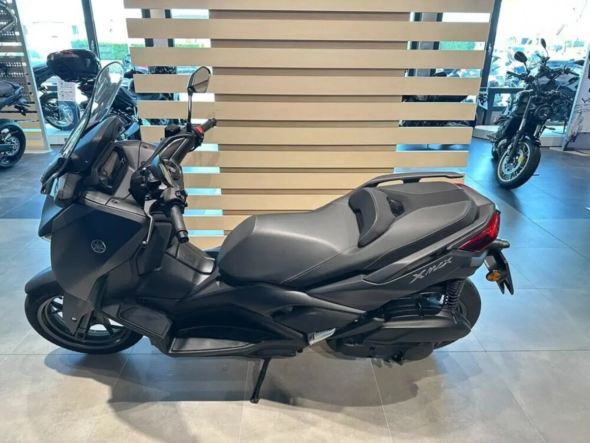 Yamaha X-Max 125 (2021 - 24) (3)
