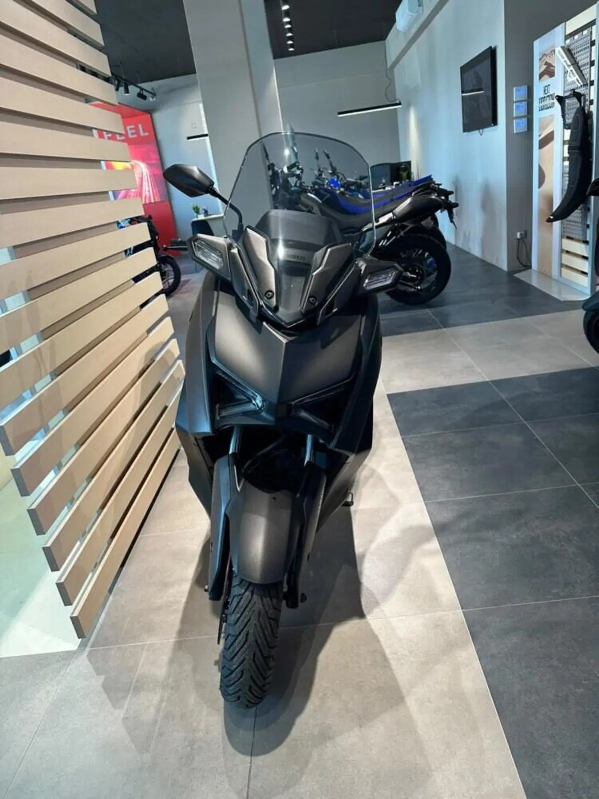 Yamaha X-Max 125 (2021 - 24) (6)