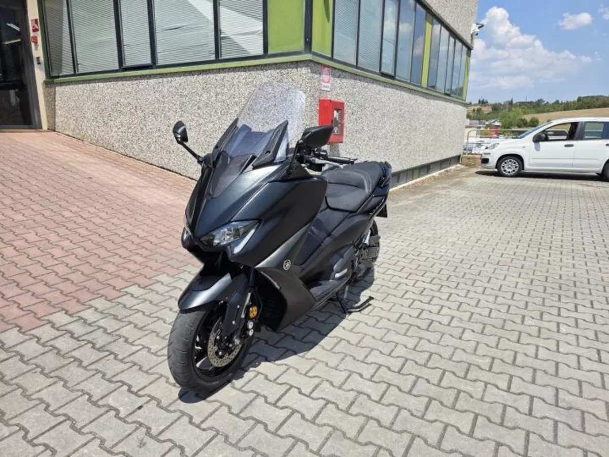 Yamaha T-Max 560 (2020 - 21)